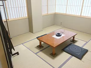 金沢メモリアルホール〈僧侶控室〉