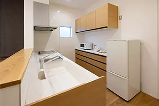 ピースフル南新保 美影〈キッチン〉